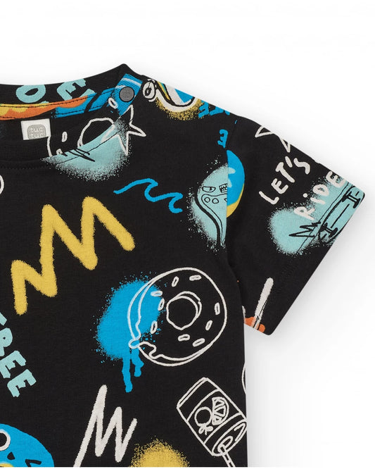 T-shirt per bambino nero con skateboard e donut