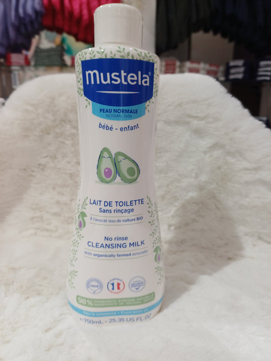 Mustela latte si toilette